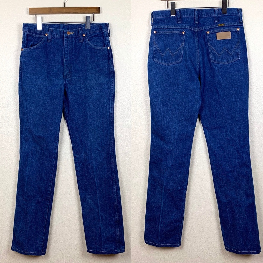 Wrangler Medium Wash Jeans Size 33 x 36